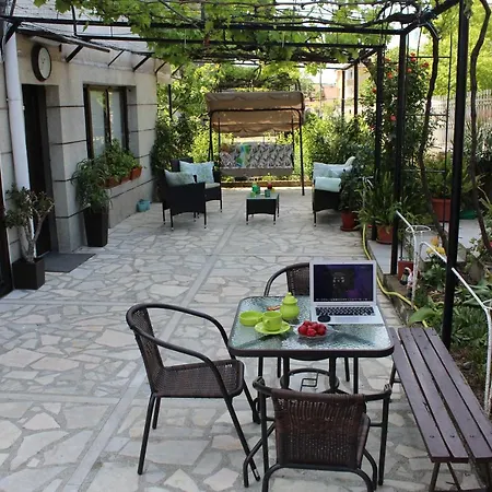 Deluxe Aquamarine 阿赫托波尔