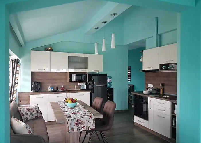 Deluxe Aquamarine Апартаменты